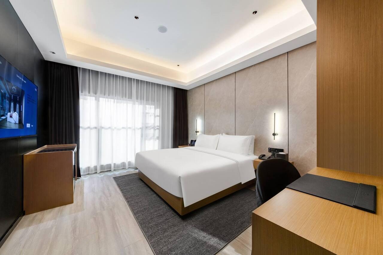 Ramada By Wyndham Wuhan Hankou Esterno foto